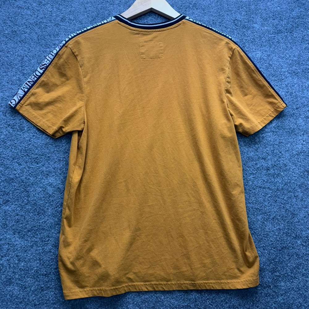 Guess T-Shirt Men's Size M Mustard Yellow Short Sleeve Graphic Logo Tee Casual‎ - Picture 11 of 13